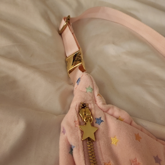 Stoney Clover Ln - Park & Beach jumbo fanny pack - Picture 5 of 13